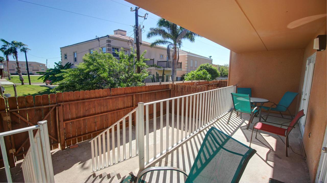 Fiesta Sol Condominiums South Padre Island Rum bild